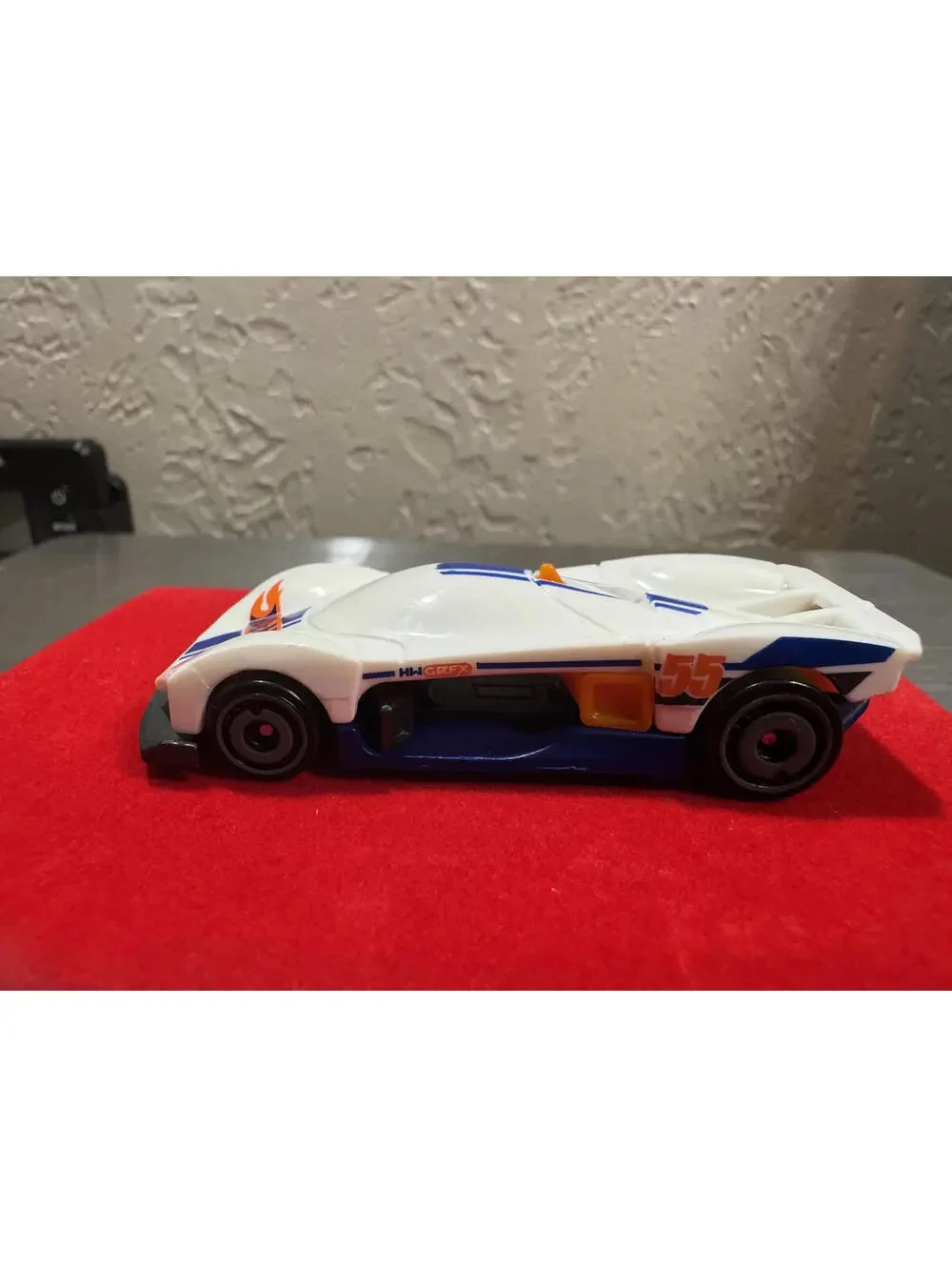 Hot Wheels White and Blue Racing Car Toy #55 Turbine Sublime